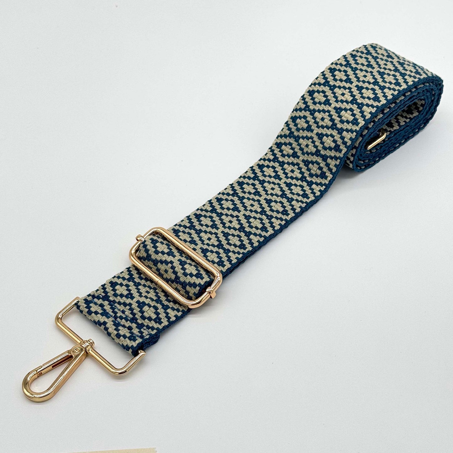 Taschenriemen aus gewebtem Mosaik in Blau und Steinfarben