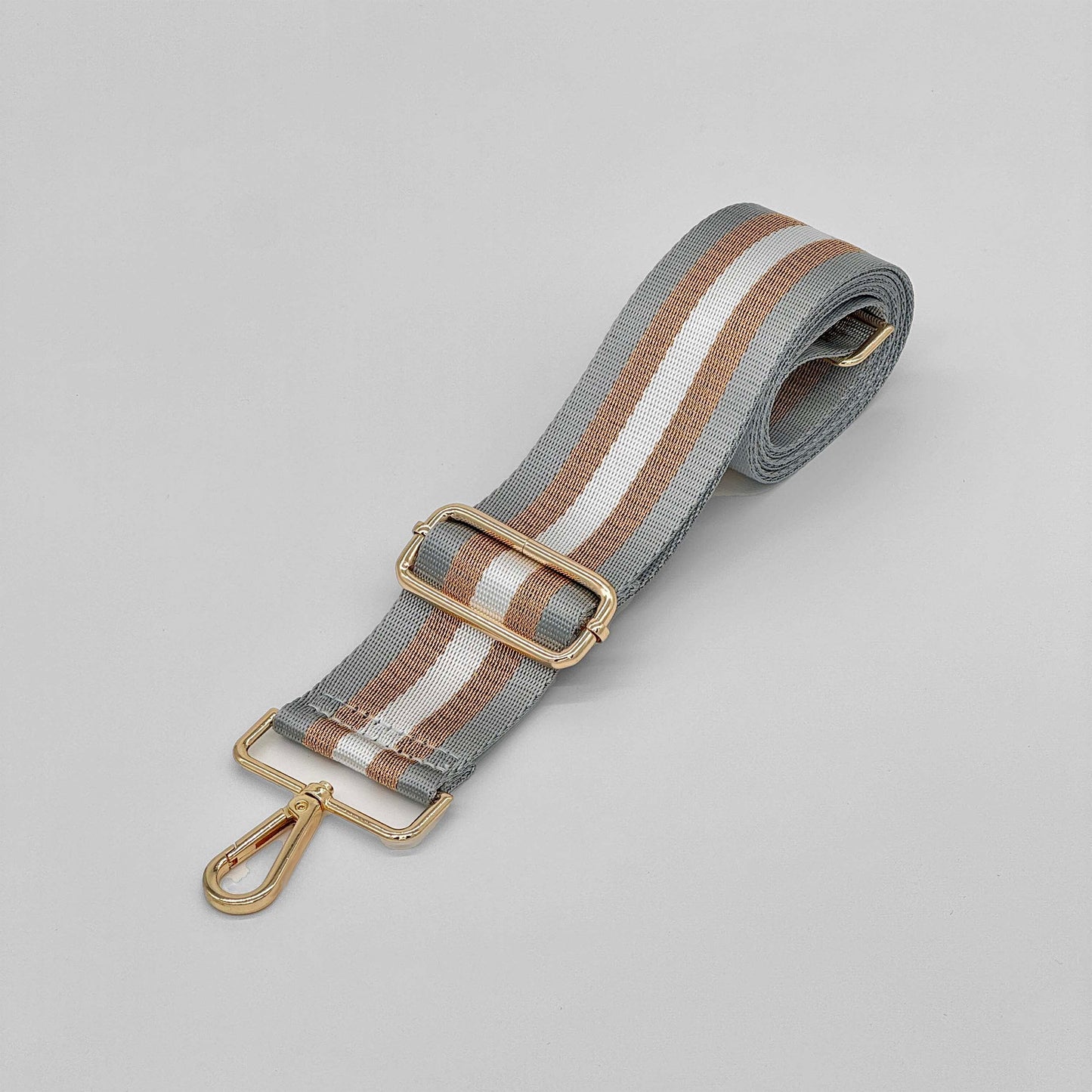Taschenriemen mit grauen und goldenen Metallic-Streifen